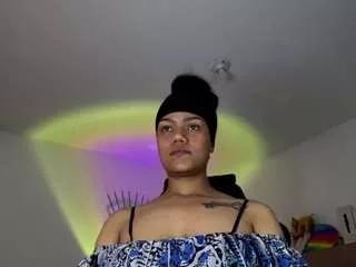 emma-ruiz from CamSoda is Freechat