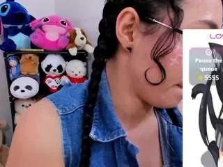 emma-winslow from CamSoda is Freechat