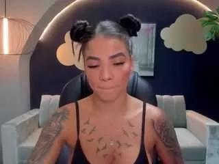 emmarussellx from CamSoda