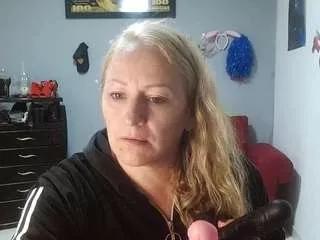 emperatrizmessy from CamSoda