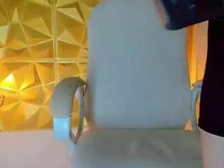 Estebanisaza webcams show profile image 