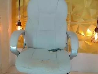 estebanisaza from CamSoda