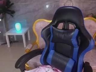 Photos of evageline-s from CamSoda is Freechat