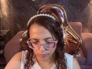 evoni-b from CamSoda is Freechat
