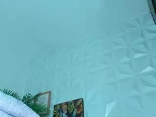 hellen-sky from CamSoda