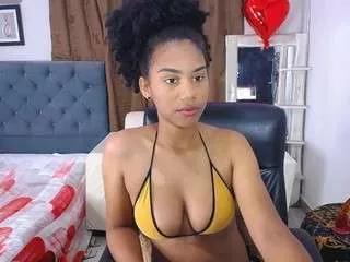 hillary-queen from CamSoda