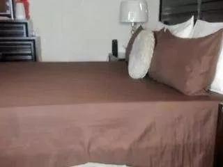Photos of iluvsaffire-bleu from CamSoda is Freechat