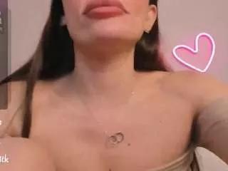immolly11 from CamSoda