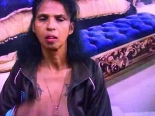 indianva from CamSoda