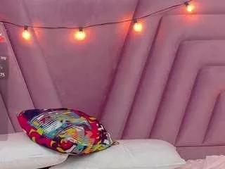 innocenthazel from CamSoda