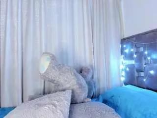 iriss-25 from CamSoda