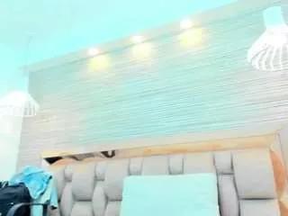 issa-bonnet from CamSoda