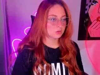 izyzys-baker from CamSoda