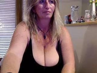jennadeluxe from CamSoda