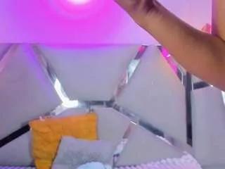 jennyts18 from CamSoda