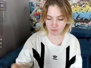 julia-jips from CamSoda is Freechat