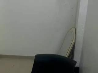 jullymessyy from CamSoda