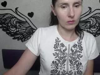 karinaswannest from CamSoda is Freechat