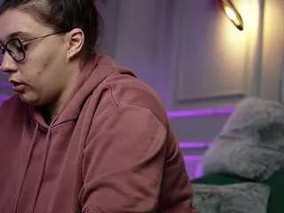 kendaldubai from CamSoda is Freechat