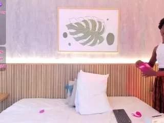 kenyastonee from CamSoda is Freechat
