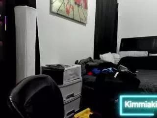 kimmiakiss from CamSoda
