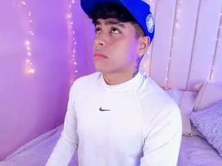 kingazaheel from CamSoda is Freechat