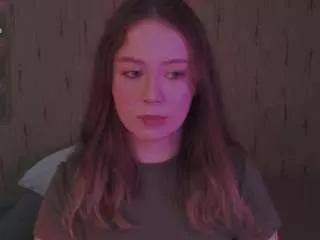 kira-m from CamSoda is Freechat