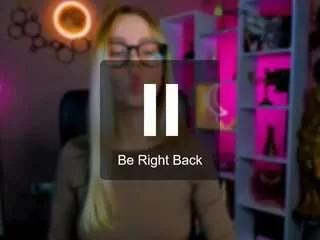 kira-neko from CamSoda is Freechat