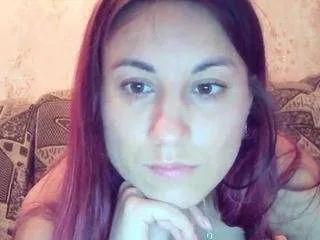 Discover our girls online shows and discover the company of countless livestreamers, with stunning shapes, sex toys and more.