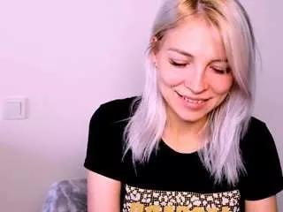 kristihoward from CamSoda is Freechat