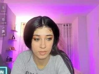 kyliie-jones from CamSoda is Freechat