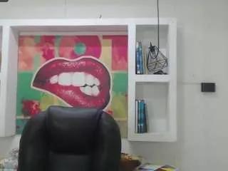 laddy-sexy from CamSoda is Freechat