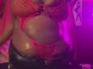 ladylucid from CamSoda is Freechat