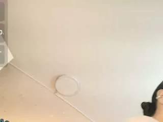ladyreyes from CamSoda is Freechat