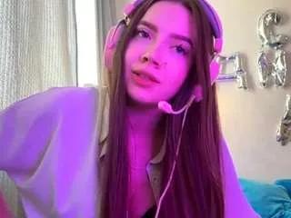 Latoyakanoza webcams show profile image 