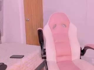 layla-golden from CamSoda