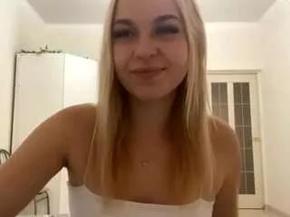 leanapeetoom from CamSoda is Freechat
