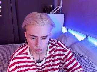 leoncrystall from CamSoda is Freechat