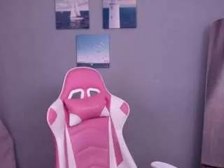 leoncrystall from CamSoda is Freechat