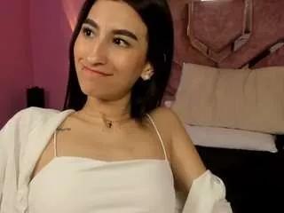 leslylove from CamSoda