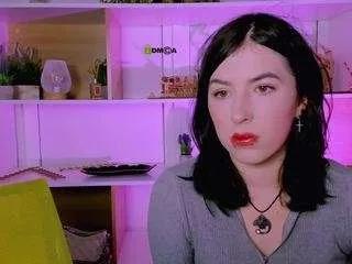 liana-swans from CamSoda is Freechat