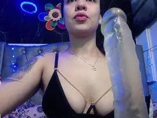 lila-gummy from CamSoda