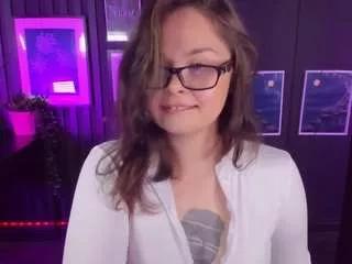 lilacmuse from CamSoda is Freechat