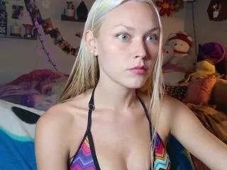 Photos of lilfknsquirt from CamSoda is Private