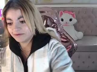 lili-conor-s from CamSoda is Freechat