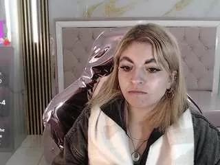 lili-conor-s from CamSoda is Freechat