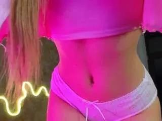 lili-roze from CamSoda