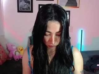 Discover our girls online shows and discover the company of countless livestreamers, with stunning shapes, sex toys and more.