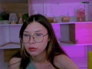 lily-morty from CamSoda is Freechat