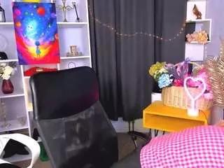lina-4u from CamSoda is Freechat